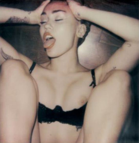 Miley-Cyrus -V-Magazine